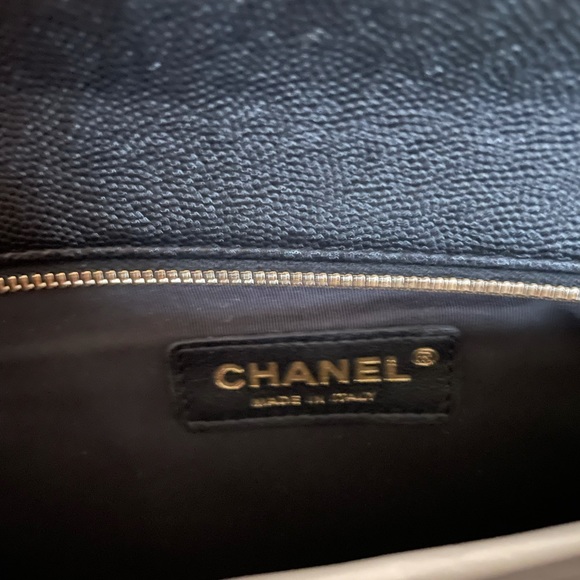 NEW Chanel 21A Classic Caviar Clutch Black GHW - Picture 3 of 11